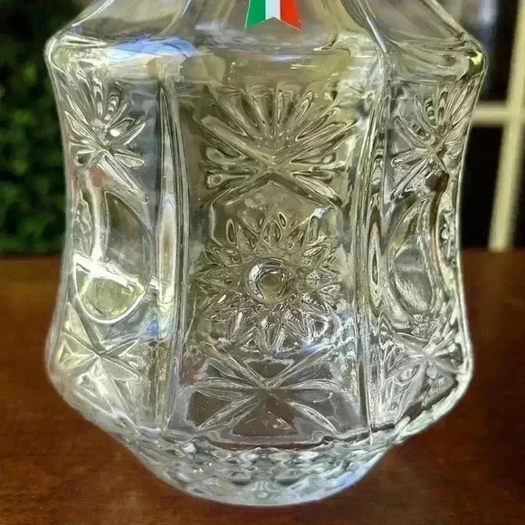 Vintage Royal Crystal Rock Decanter 24% Lead Crystal Made In Italy - Picture 2 of 9